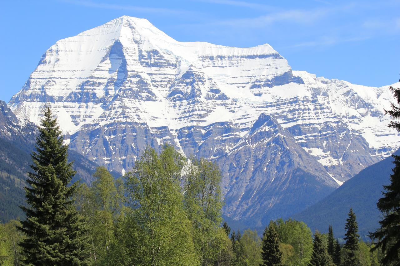 Cougar Mountain Bed & Breakfast Valemount
